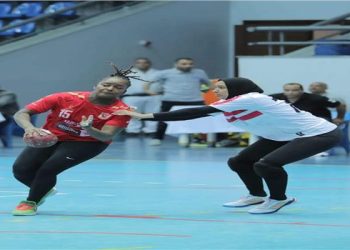 سيدات الاهلى تتعادل مع الزمالك 15/15 فى بطولة الدوري لليد