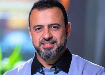 مصطفى حسنى: هناك أسباب تجعل الشخص يفقد ثقته فى المال الحلال