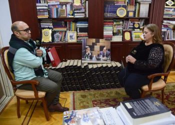 أماني درغام لـ الخطيب: بعد انفصال الوالدين لقيت نفسي أم اخواتي ومسئولة عنهم وأنا عندي 13 سنة