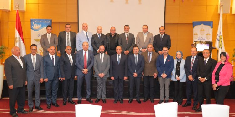 رابطة الطيارين تكرم الوزير  عباس حلمي خلال حفل إفطارها السنوي