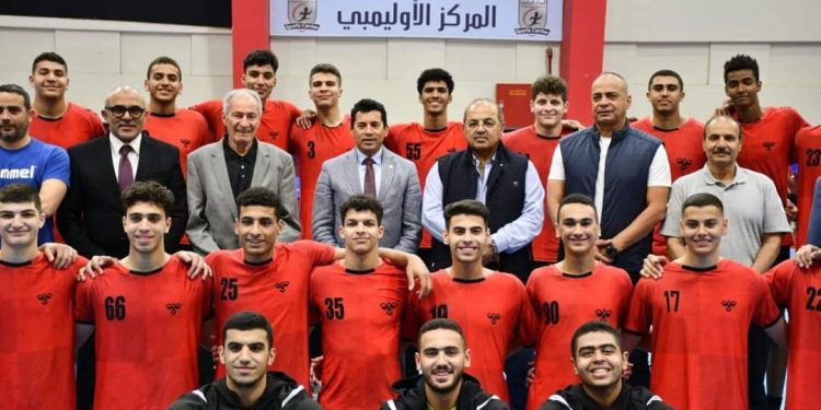 بحضور وزير الشباب والرياضة.. المركز الأوليمبي ينظم تدريبات المنتخبات الوطنية لكرة اليد