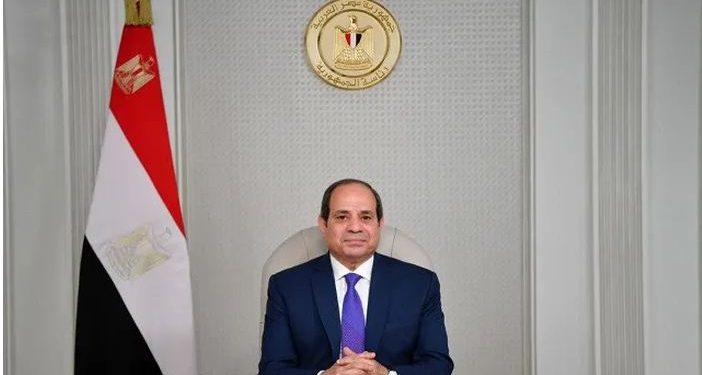 السيسي يطلع على موقف الأعمال الجارية في العاصمة الإدارية والعلمين الجديدة