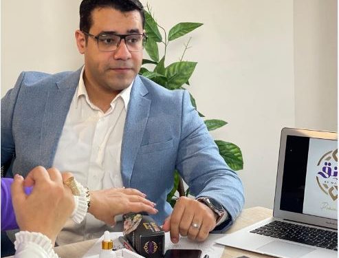 محمد سعيد يكشف سر تفوقه في مجال التصميم الجرافيكي |صور