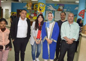 كلية الدراسات العليا للطفولة بعين شمس تنظم حفل إفطار وتوزع الهدايا على ١٥٠٠  طفل