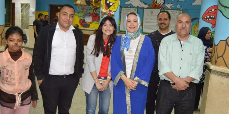 كلية الدراسات العليا للطفولة بعين شمس تنظم حفل إفطار وتوزع الهدايا على ١٥٠٠  طفل