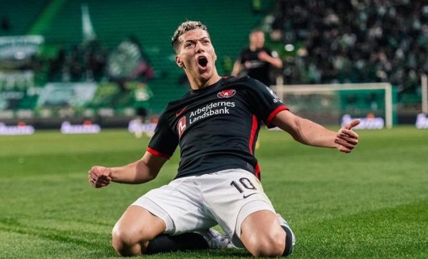 اللاعب امام عاشور