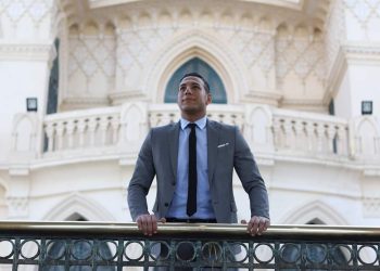 الام مصدر الحياة.. ضحت بسعادتها من أجل إبنتها