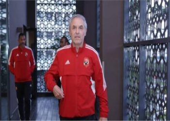 تفاصيل المحاضرة الفنية للاعبي الأهلي قبل التوجه لملعب السوبر