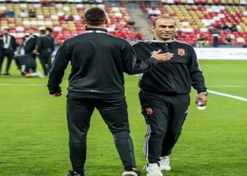 قبل موقعة بيراميدز فى السوبر .. جهاز الأهلي يعاين ملعب محمد بن زايد 