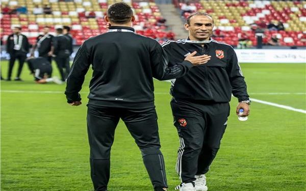 قبل موقعة بيراميدز فى السوبر .. جهاز الأهلي يعاين ملعب محمد بن زايد 