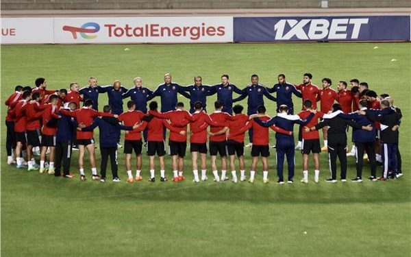 الأهلي ينهي مرانه الختامي استعدادًا لموقعة الترجي برادس