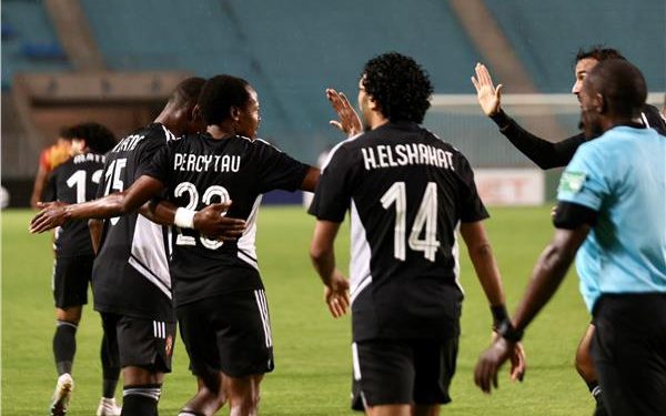 بيرسي تاو يضيف الهدف الثاني العالمي للأهلي في شباك الترجي