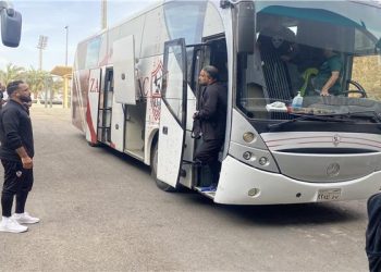 حافلة الزمالك تصل إلى ستاد القاهرة استعدادا لمواجهة أسوان في الدوري