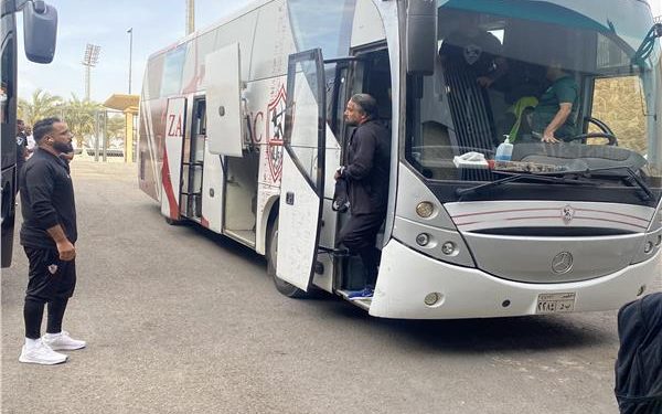 حافلة الزمالك تصل إلى ستاد القاهرة استعدادا لمواجهة أسوان في الدوري
