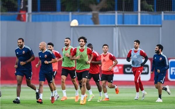 الأهلي يختتم استعداداته لمواجهة الترجي التونسي في دورى الابطال