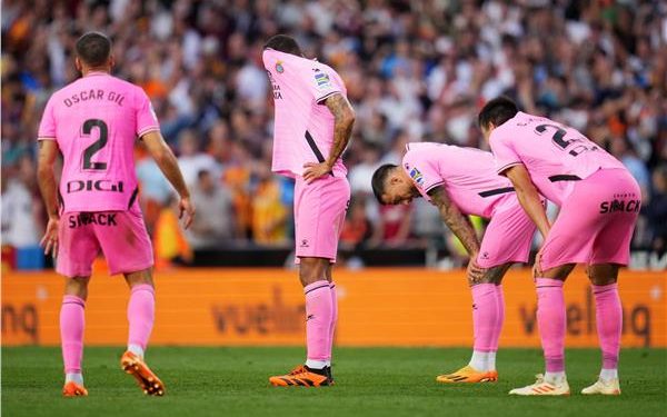 برشلونة يقسو على مايوركا بثلاثية نظيفة في الدوري الإسباني