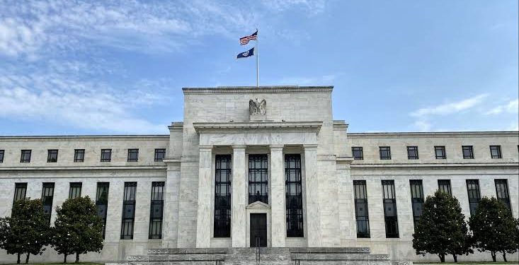 حركه البيع والشراء تتاثر في امريكا بسبب ارتفاع الفائدة