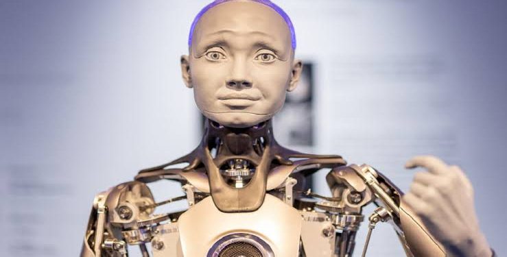 صدق أو لا تصدق.. روبوت يكشف عن الحبوب في المخازن للتأكد من سلامتها