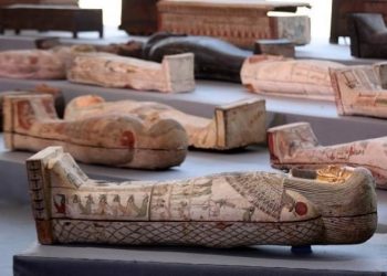 حقيقة نقل أغطية توابيت فرعونية إلى إسرائيل | فيديو