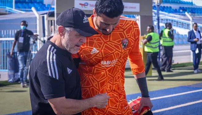 مصدر باتحاد الكرة ينفي إحالة الشناوي ومعلول لـ لجنة الانضباط