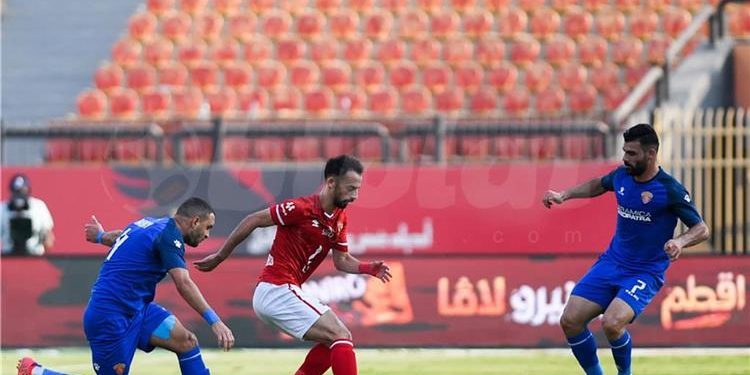 الاهلي يتعادل مع سيراميكا سلبياً في الشوط الأول