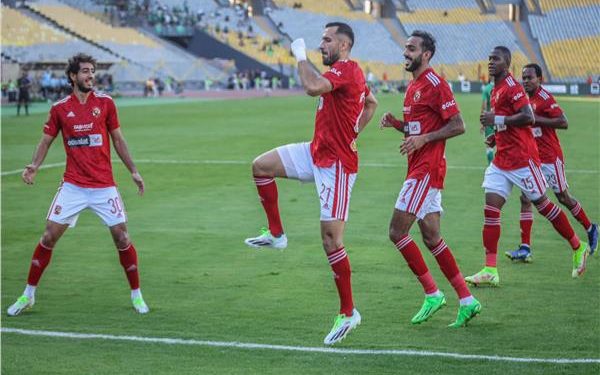 الأهلى يضرب الاتحاد السكندري بثنائية وينتظر الزمالك لـ حسم الدورى 