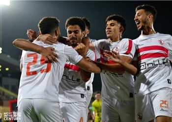 الزمالك يضرب فاركو بثنائية قاتلة في الشوط الأول
