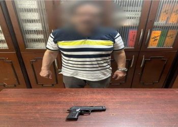 بسبب أولوية المرور بالنزهة .. ضبط المتهم بإشهار سلاح في وجه آخر