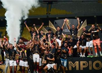 مراسم تسليم كأس الرابطة لـ فريق سيراميكا كليوباترا