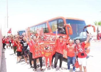 جماهير الأهلي تتجه إلى الإسكندرية لدعم فريقها أمام المصري