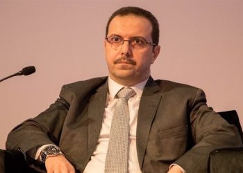 بعد تميزة فى إدارة الملفات فى وزارة الاسكان  .. وليد عباس « بروفايل»