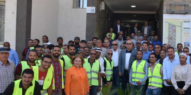 وزير الإسكان يتفقد الوحدات السكنية بمشروع “جنة” بمدينة الشيخ زايد |صور