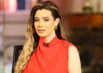 مروة صبري تهاجم عارفة عبد الرسول بسبب “زرار البنطلون”