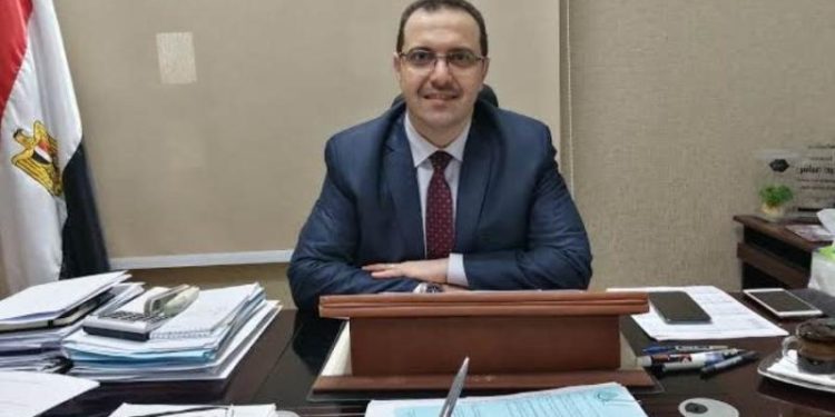 بعد تميزة فى إدارة الملفات فى وزارة الاسكان .. وليد عباس « بروفايل»