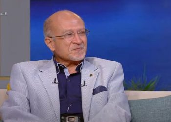 عميد معهد القلب الأسبق يكشف 10% من مصابي ضربة الشمس معرضون للموت