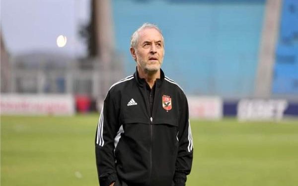 كولر يعلن تشكيل الأهلي لمباراة المصري