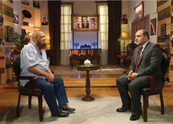 نبيل نعيم يكشف: لماذا خيرت الشاطر قائد قطيع الإخوان ؟