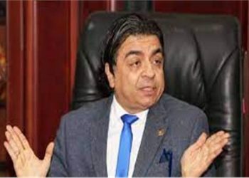 عميد معهد القلب السابق: الحزن يكسر عضلة القلب ويسبب في شلل