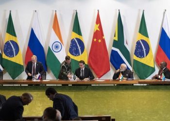 أستاذ دراسات دولية: وجهتا نظر حول عدم حضور الرئيس الصيني قمة العشرين