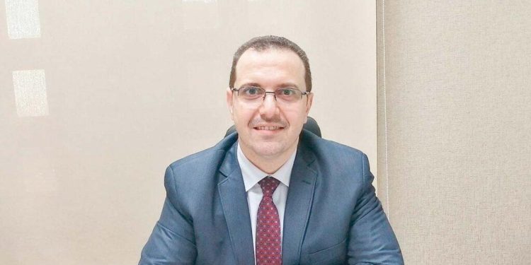 وليد عباس يشيد بجهود الدولة ووزارة الإسكان والمطورين للارتقاء بالقطاع العقاري