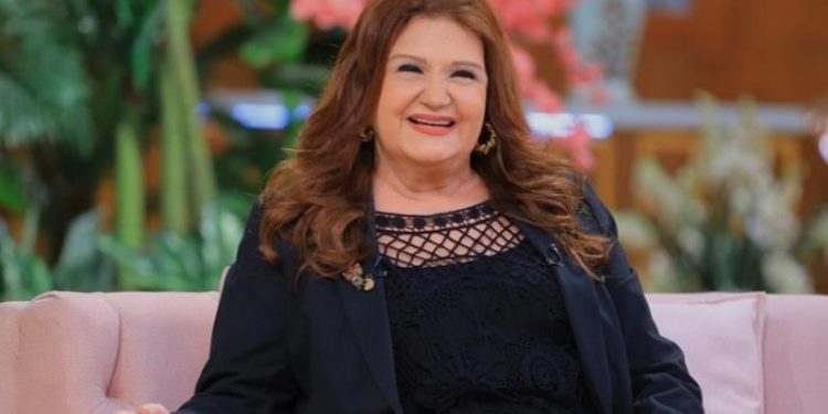 ميمي جمال تنصح السيدات: لازم تحافظي على كرامة زوجك| فيديو