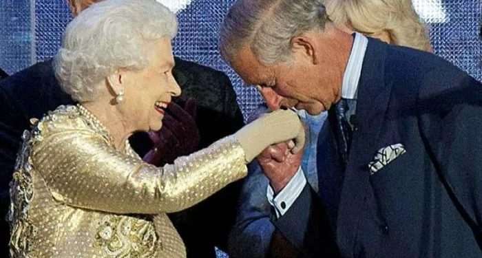 في الذكرى الأولى لـ رحيل إليزابيث.. الملك تشارلز يتعهد بخدمة المواطنين