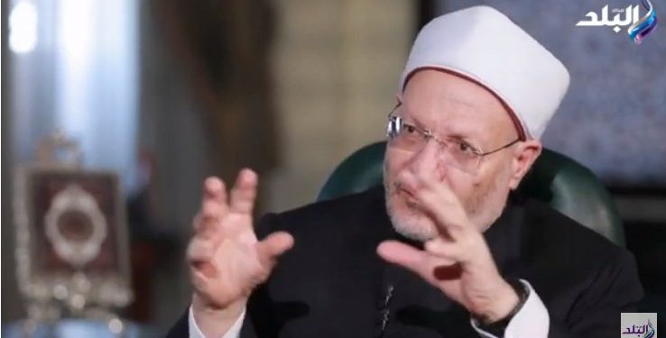 المفتي: القيادة السياسية لا تتدخل في الفتاوي والآراء | فيديو