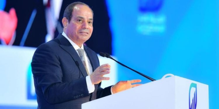 كيف تنعكس قرارات الرئيس السيسى على تخفيف آثار الأزمة الاقتصادية؟.. المعاشات تُجيب