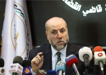 مستشار الرئيس الفلسطيني: إسرائيل ترتكب جرائم حرب بحصار غزة