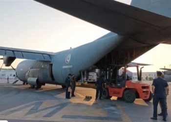 تونس ترسل طائرة مساعدات إنسانية لـ الأراضي الفلسطينية