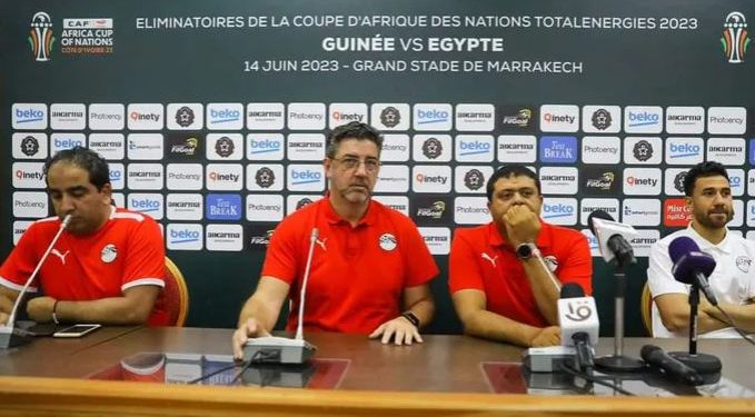 روي فيتوريا : مواجهة الجزائر صعبة وقوية .. ونلعب على الفوز