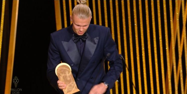 الكرة الذهبية.. هالاند أفضل مهاجم في العالم 2023