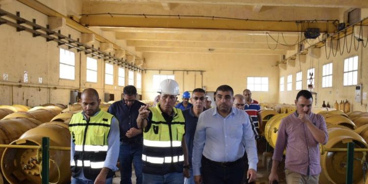 رئيس  تنمية الشيخ زايد يلتقي سكان مشروع “جنة 2” ويتفقد محطة تنقية مياه الشرب |صور