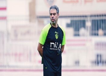 معتمد جمال يحفز لاعبي الزمالك قبل مواجهة أبو سليم الليبي بالكونفيدرالية